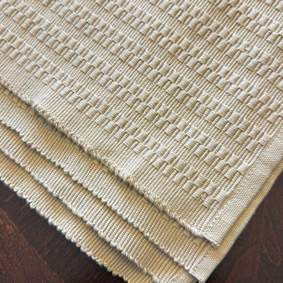 Pier 1 (4) Tan Textured Rectangular Placemats - Picture 3 of 4
